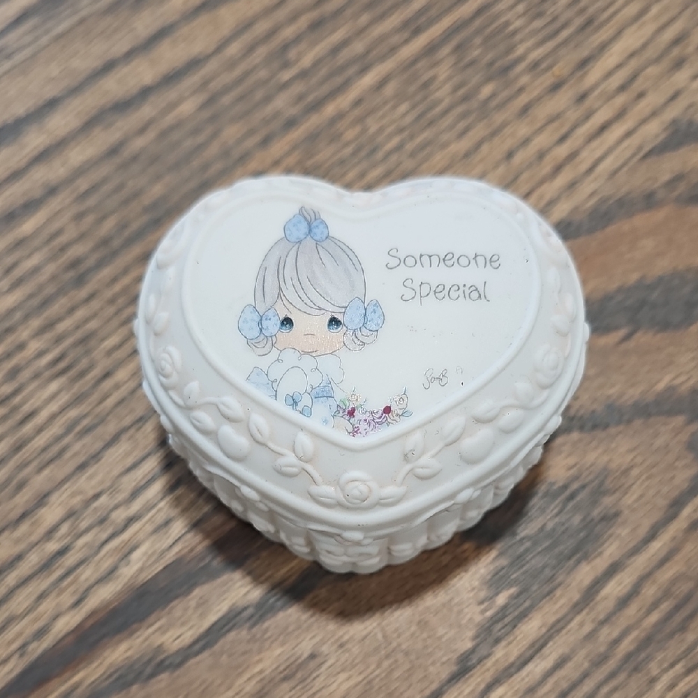 Prescious Moments Heart-Shaped Jewelry Box